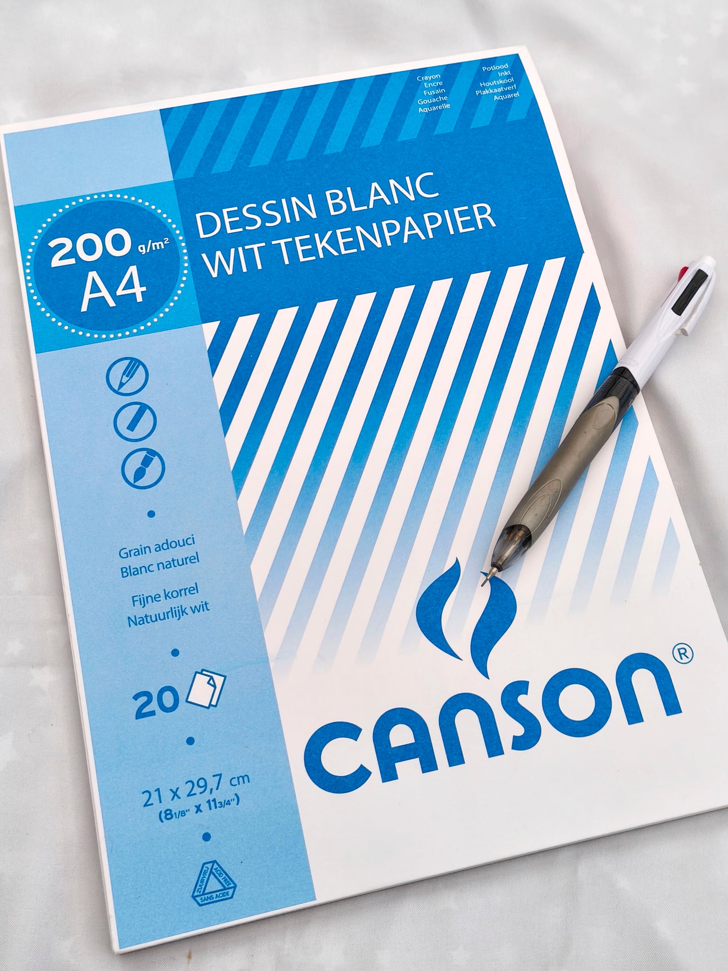 Papier A4 Canson blanc à grain adouci