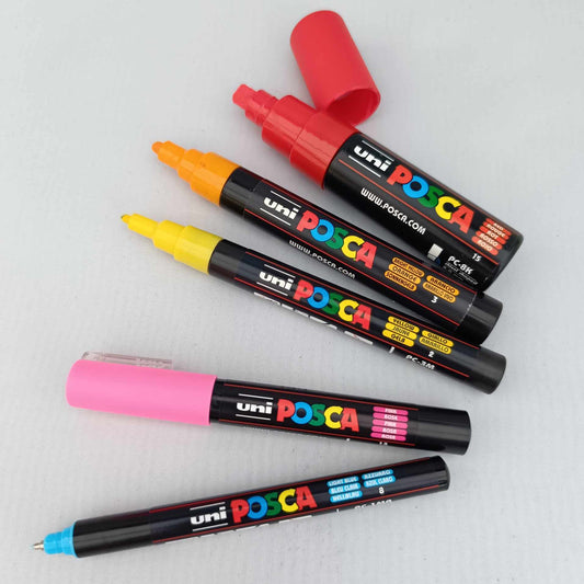 Marqueurs à base d'eau POSCA à l'unité
